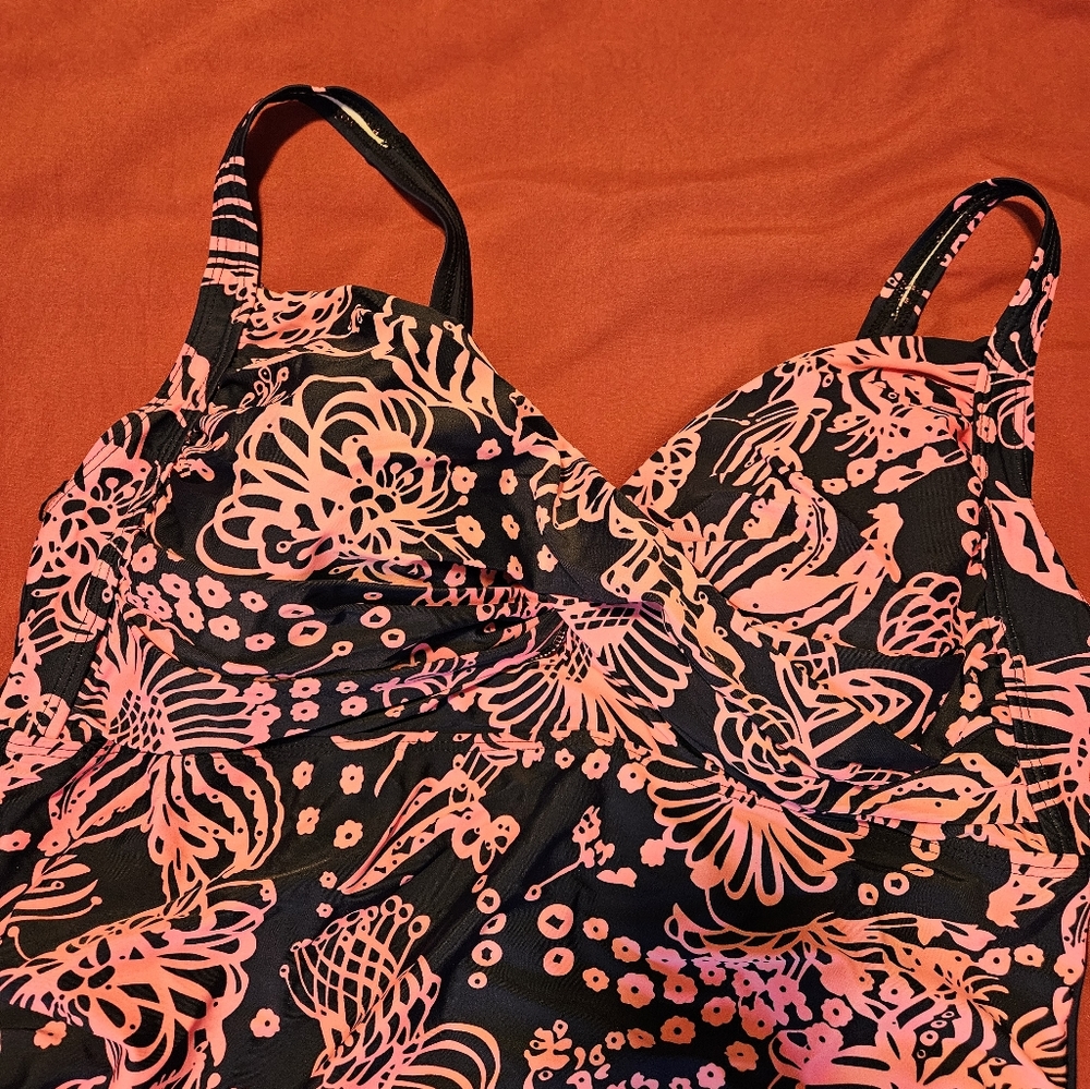 Swimsuit! - Picture 4 of 4